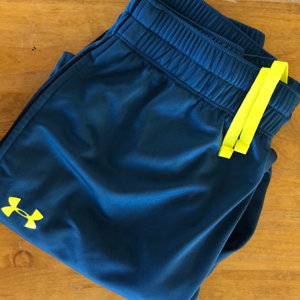*[under armour]* sweatpants